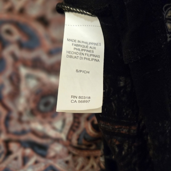 LUCKY Brand Bohemian Print Women's Top - Multicolor. Womens size small - Picture 6 of 7